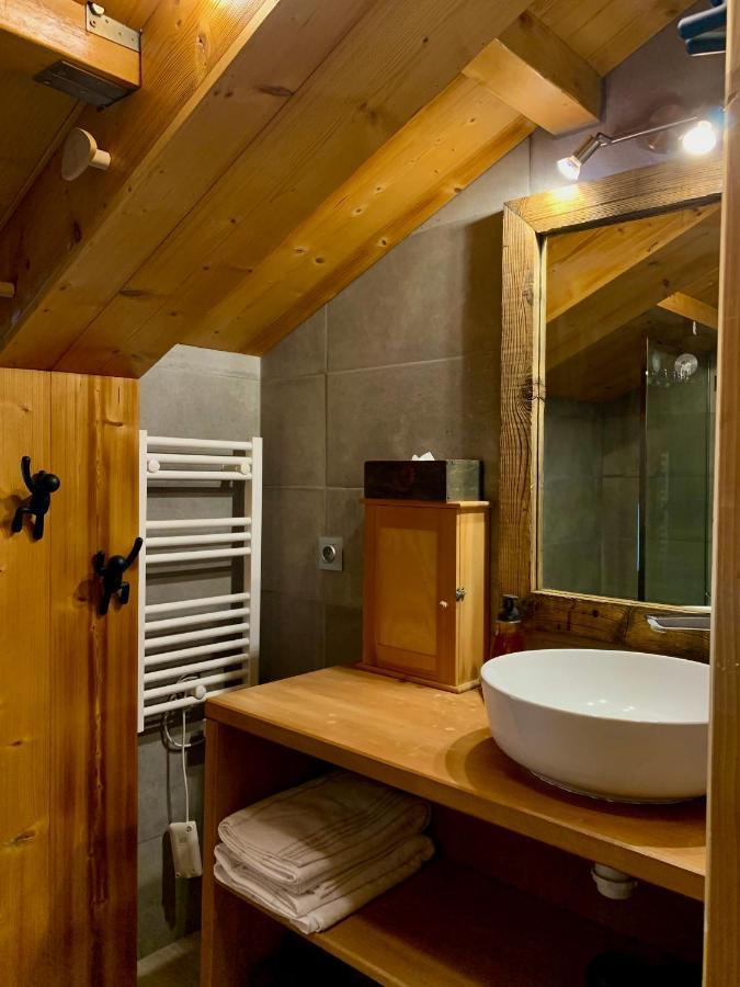 Appartement Avec Jacuzzi Dans Chalet Prive, Grande Terrasse, Parking Gratuit Les Houches Ngoại thất bức ảnh