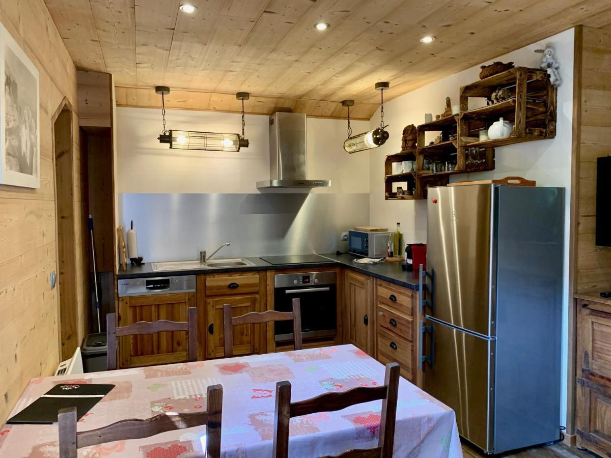 Appartement Avec Jacuzzi Dans Chalet Prive, Grande Terrasse, Parking Gratuit Les Houches Ngoại thất bức ảnh
